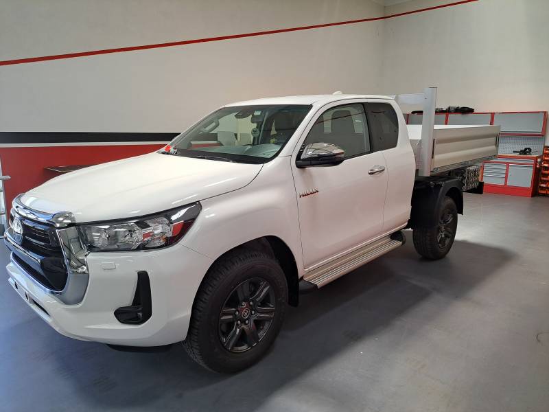 Pose d'un Plateau sur un Pick Up Toyota Hilux