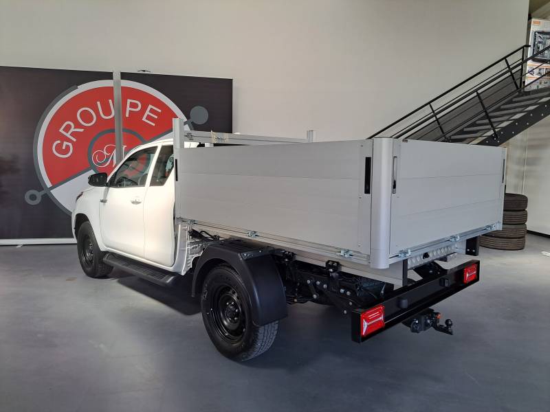 Pose d'un Plateau sur un Pick Up Toyota Hilux