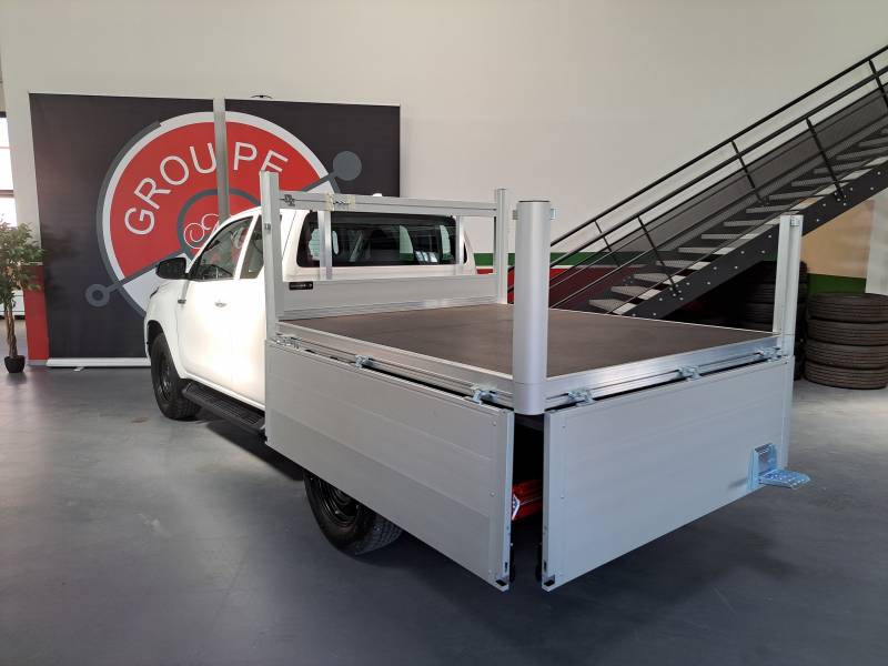 Pose d'un Plateau sur un Pick Up Toyota Hilux