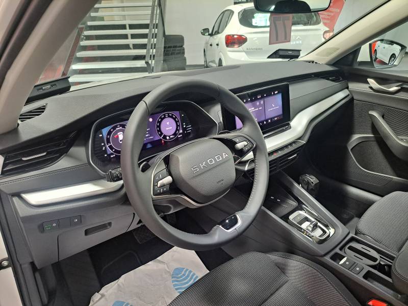 Installation équipement police municipale dans un Skoda Octavia dans la région paca 