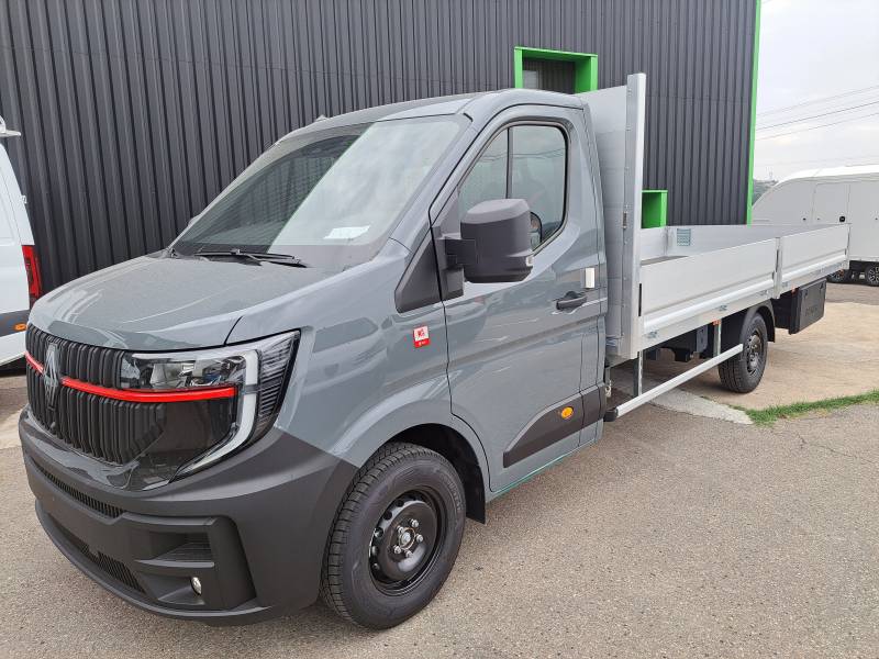 Nouveau Renault Master équipé d'un Plateau Aluminium