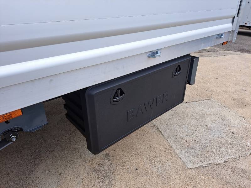 Nouveau Renault Master équipé d'un Plateau Aluminium