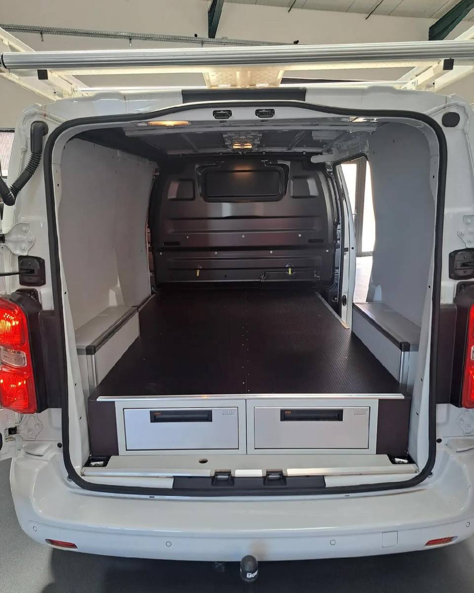 Double plancher avec tiroir pour fourgon à Manosque 04