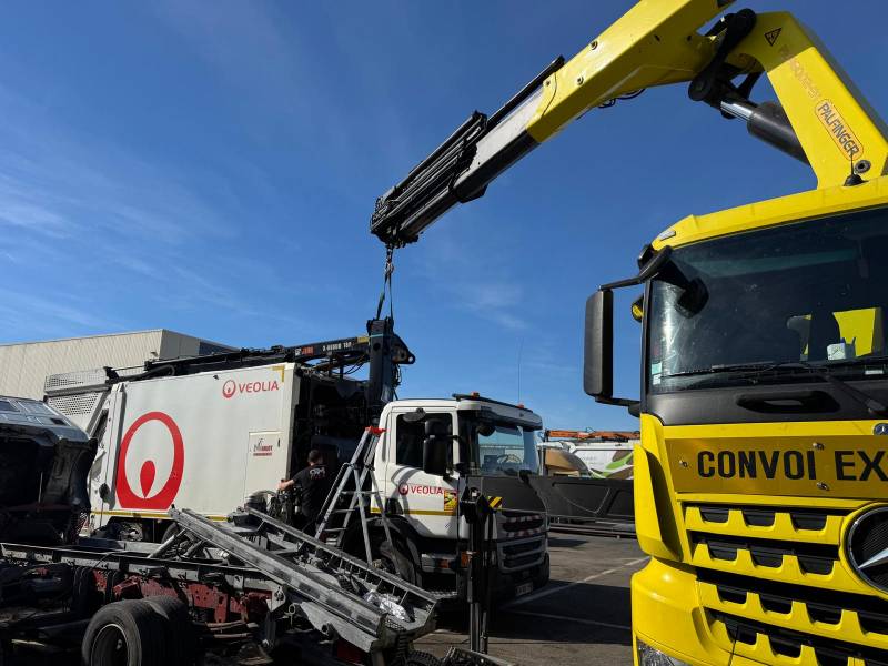 Changement d'un bras de grue complet et de son embrage à Manosque 04