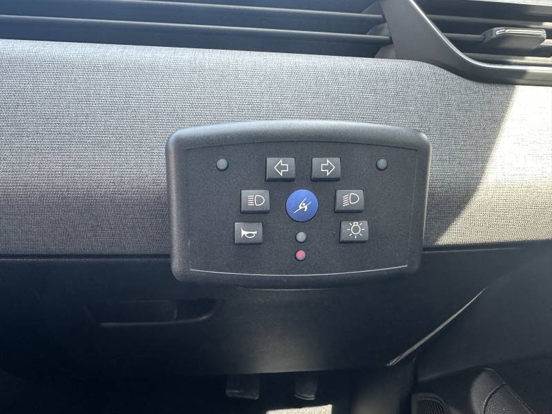 pose ou installation d'une double commande voiture auto ecole à Manosque 04