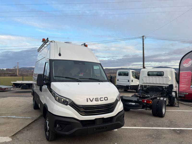 Installation d'une galerie sur un utilitaire IVECO à Manosque 04 proche de Marseille 13