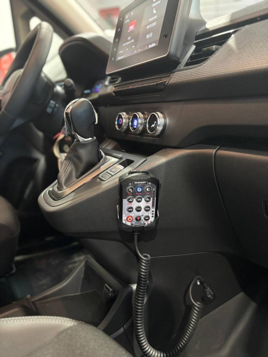 Transformation d'un Renault Kangoo en véhicule professionnel pour la police municipale