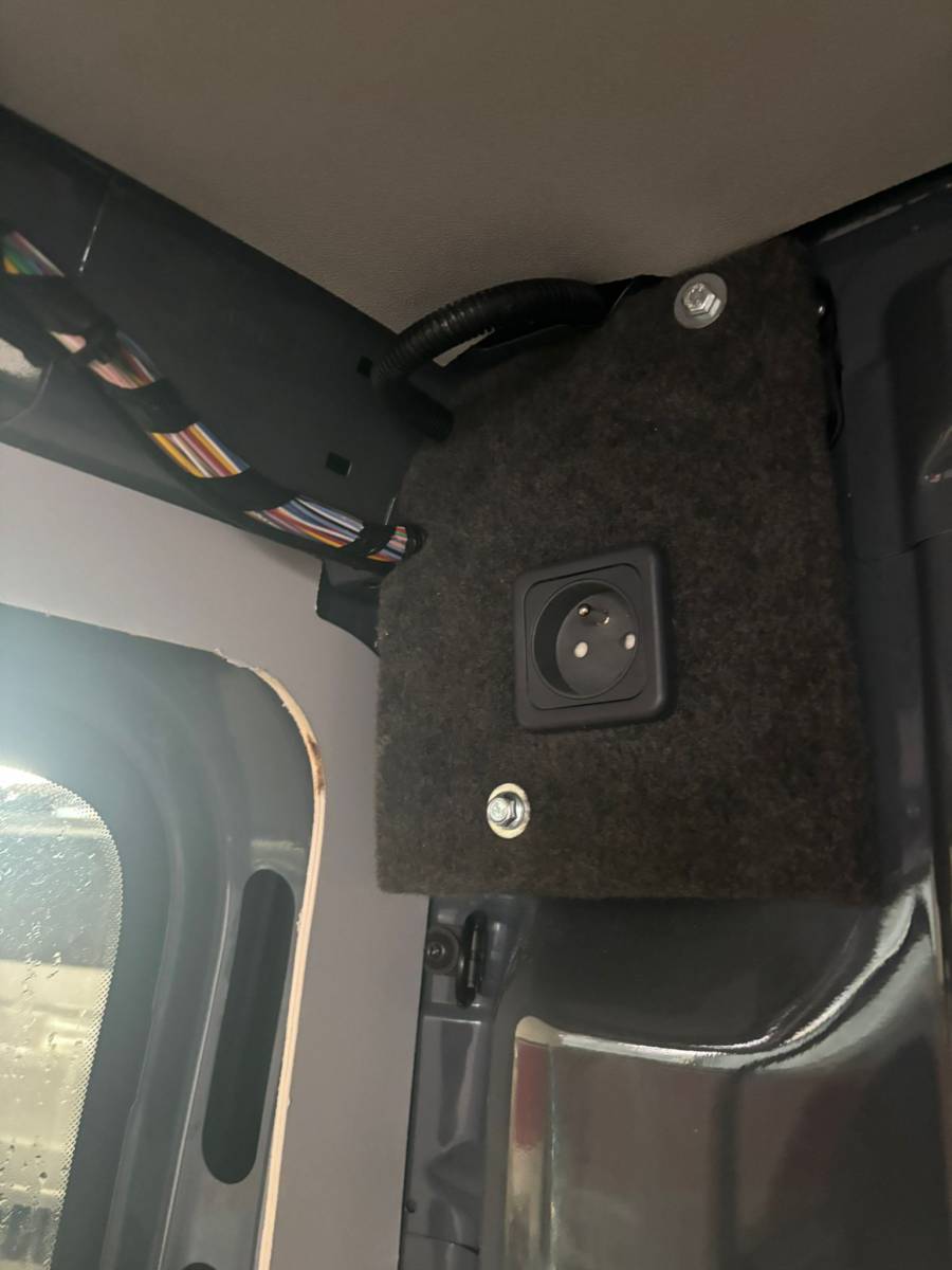 Aménagement d'un Renault Trafic parfaitement adapté aux besoins du client