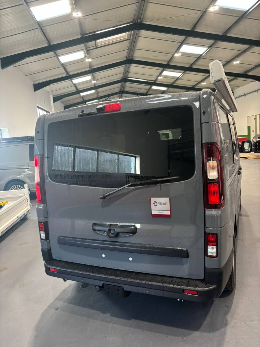 Aménagement d'un Renault Trafic parfaitement adapté aux besoins du client