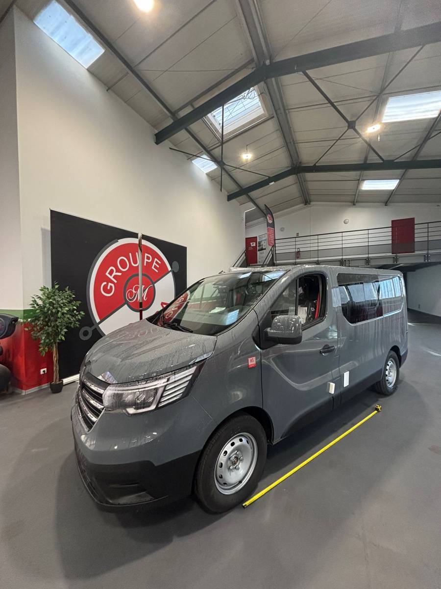 Aménagement d'un Renault Trafic pour le besoin d'un client à Manosque dans les alpes de haute provence 04