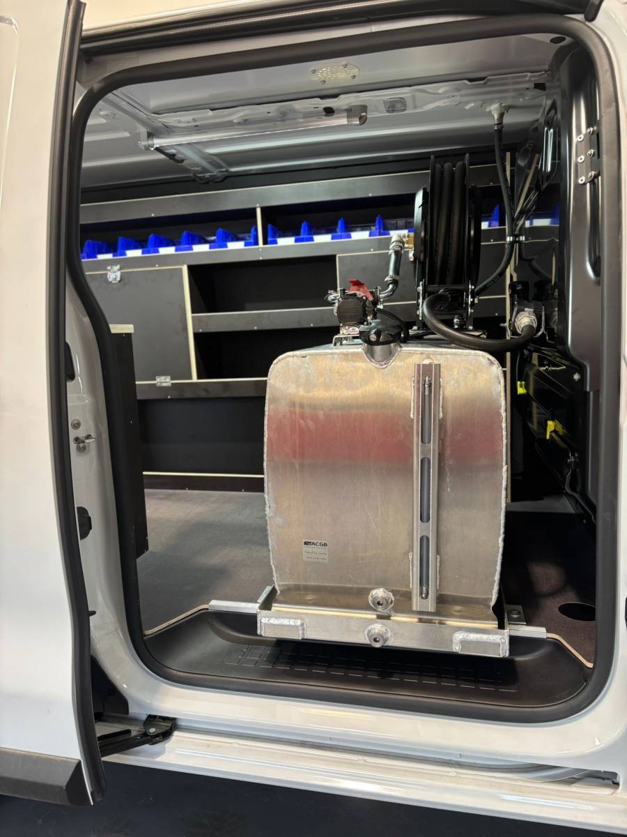 Transformation interrieur et exterrieur de ces Peugeot Expert dans la région Paca