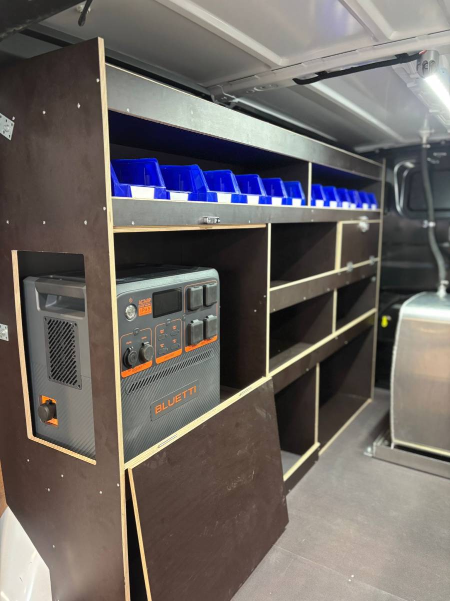 Pose de meuble dans un Peugeot dans la région paca 