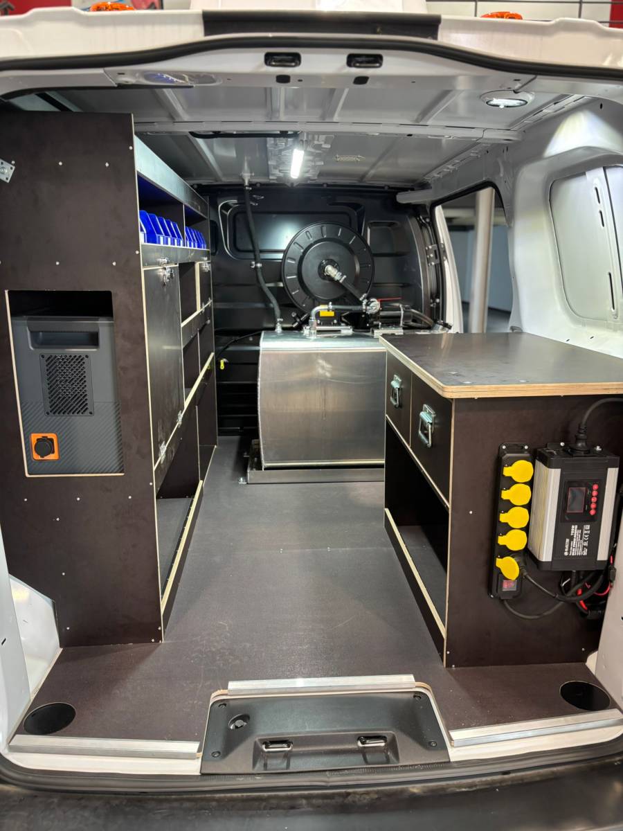 Installation de meuble dans un utilitaire dans la région paca