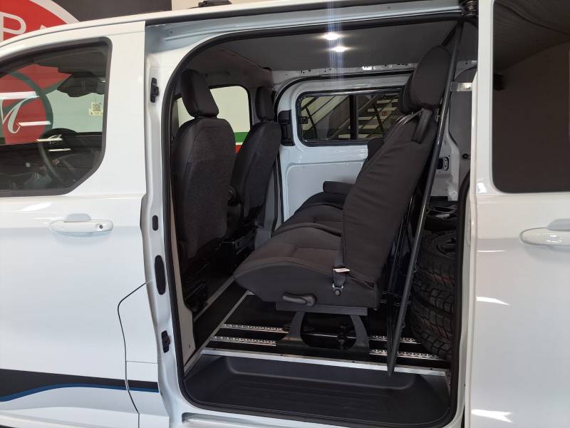 Installation sièges modulables dans un utilitaire à Manosque 04