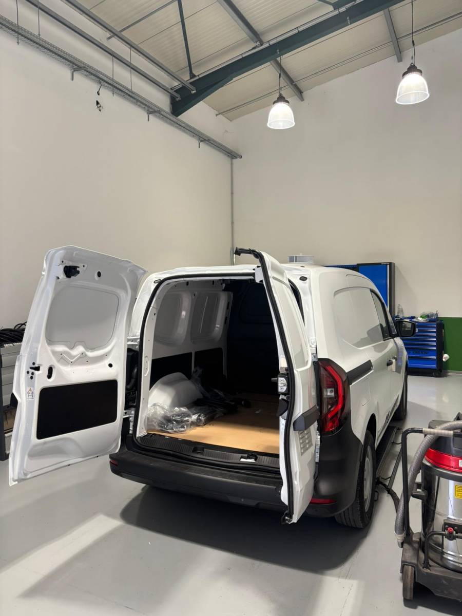 Pose aération utilitaire dans les Alpes Maritimes 04