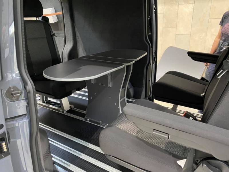 fourgon aménagé en bureau à Manosque 04